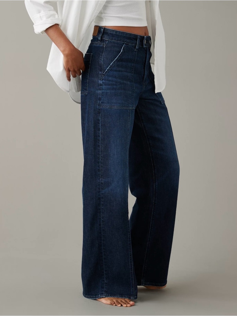 AE Super High-Waisted Baggy Wide-Leg Jean - Picture 2 of 9